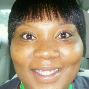 Meet your Posher, Tawana